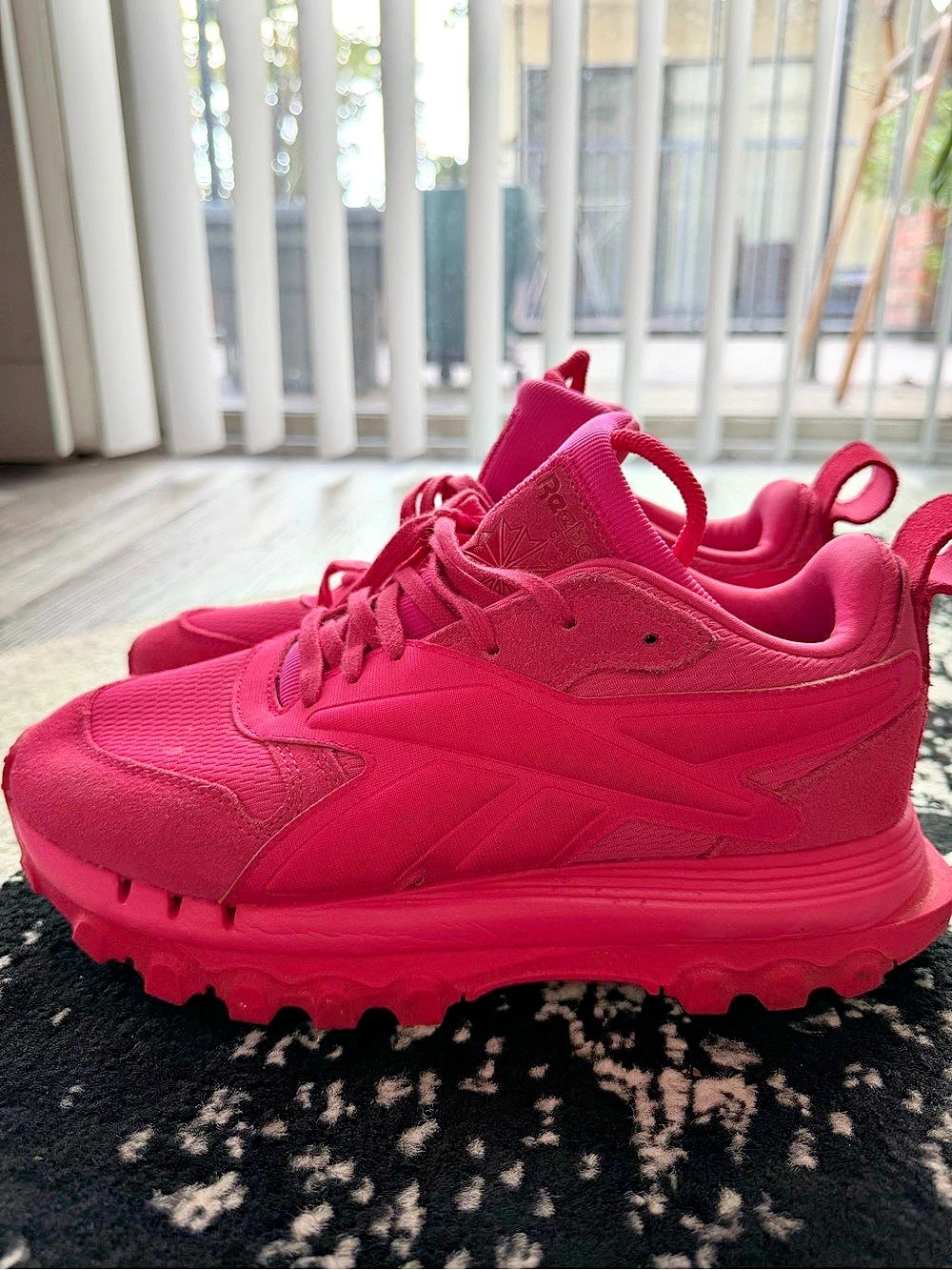 Reebok Cardi B Women’s Pink Sneakers US 9 Like New